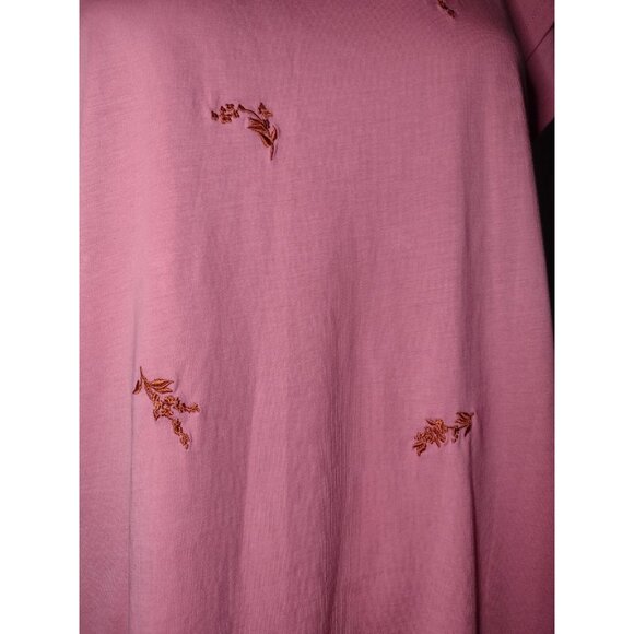 Ann Taylor Embroidered Knit Top Size L Floral Flutter Sleeves Feminine Salmon - Picture 2 of 7